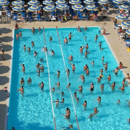 Szálloda Dante Family Cervia