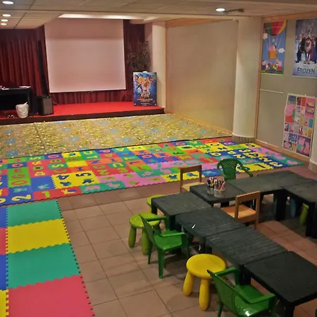 Hotel Dante Family 4*