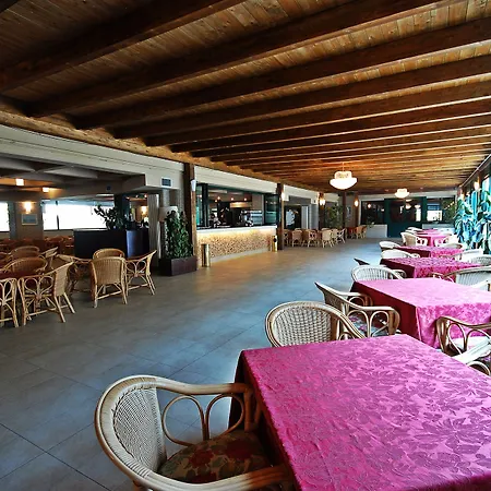 Dante Family Cervia