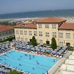 Hotel Dante Family