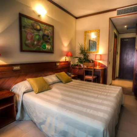 Hotel Dante Family