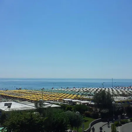 酒店 Dante Family 4*