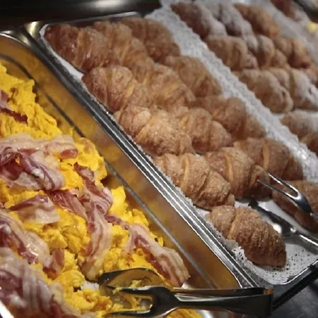 ホテル Dante Family チェルヴィア