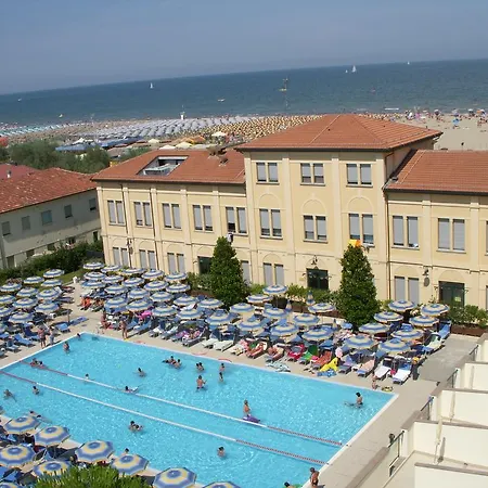 Hotel Dante Family