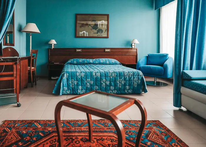 Hotel Dante Family 4*