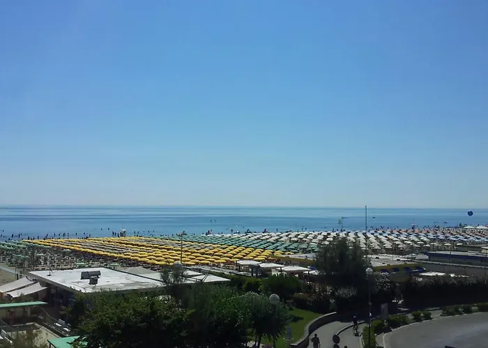 Hotel Dante Family 4*