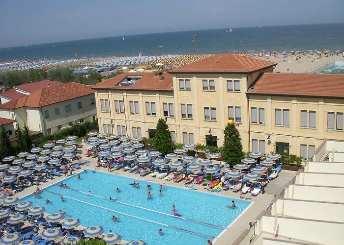 Hotel Dante Family