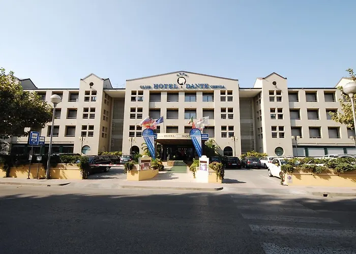 Hotel Dante Family 4*