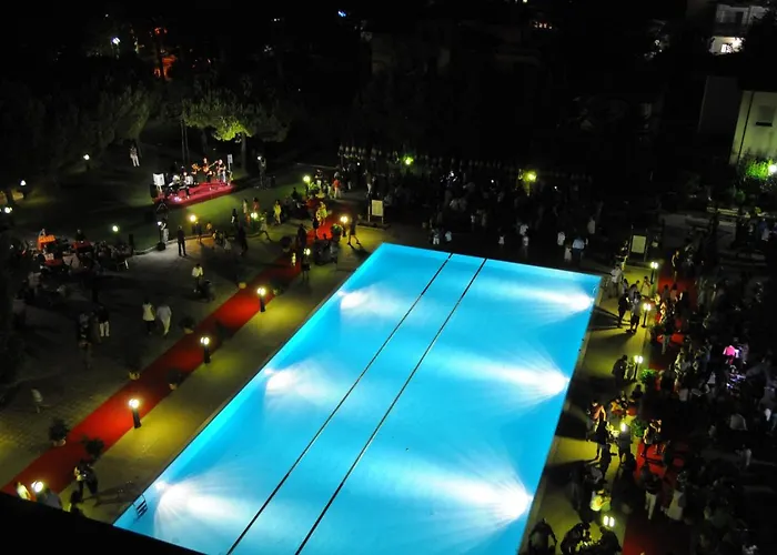 Hotel Dante Family